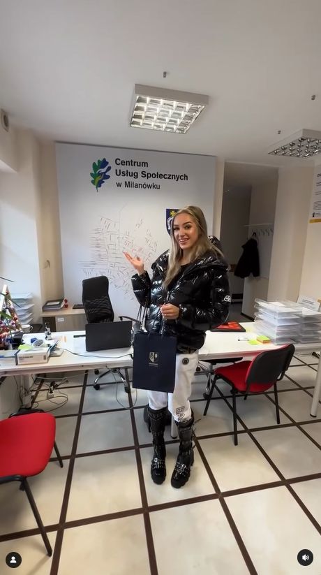 Caroline Derpienski chwali się działalnością charytatywną