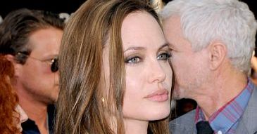 Angelina SPAŁA Z FACETEM SWOJEJ MATKI!