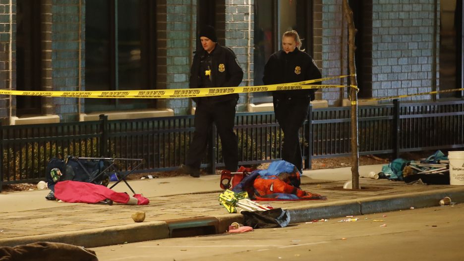 USA> Tragedia na paradzie bożonarodzeniowej. Są ofiary śmiertelne 