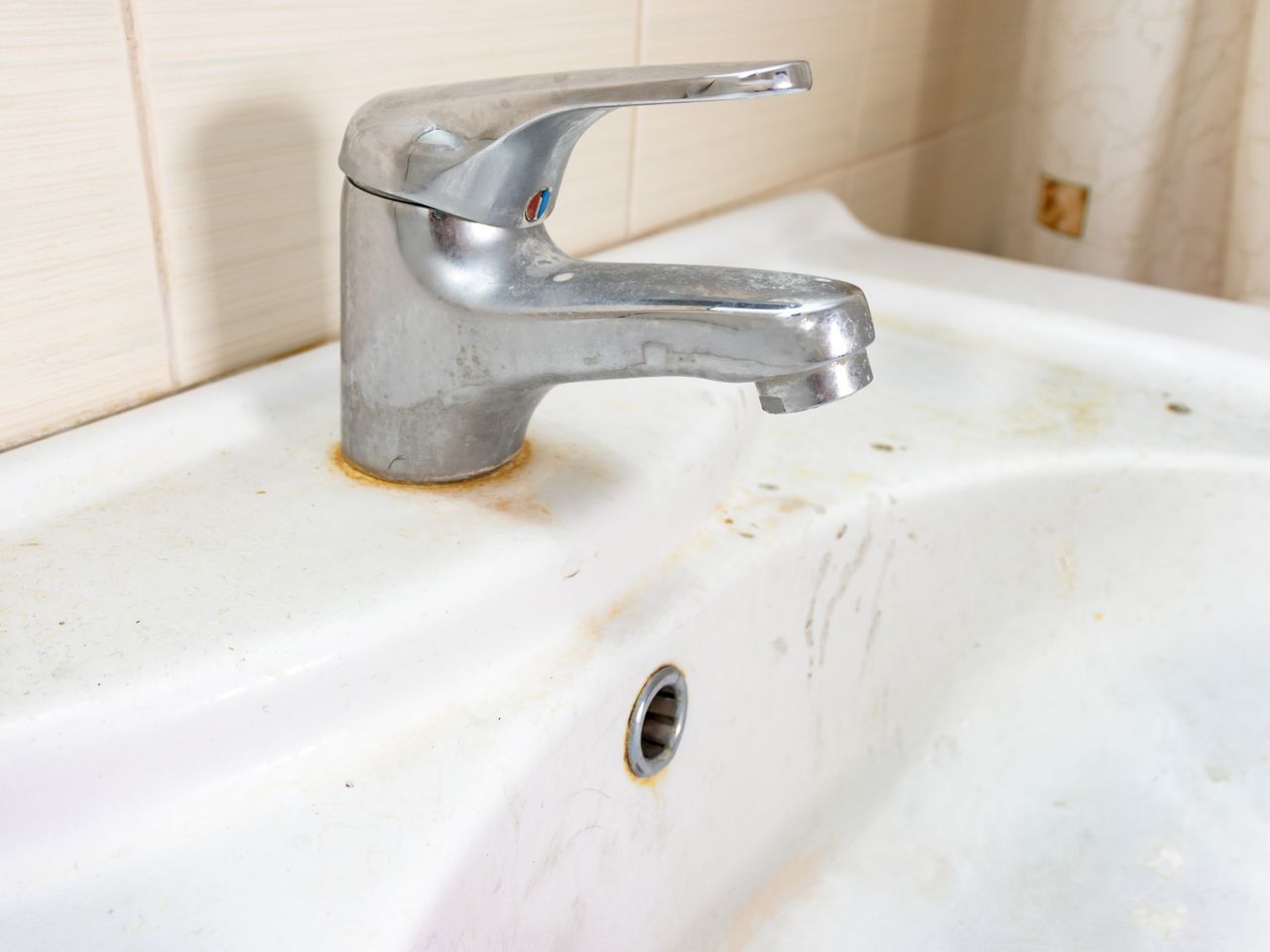 Struggling with limescale? Citric acid can be an inexpensive and effective solution