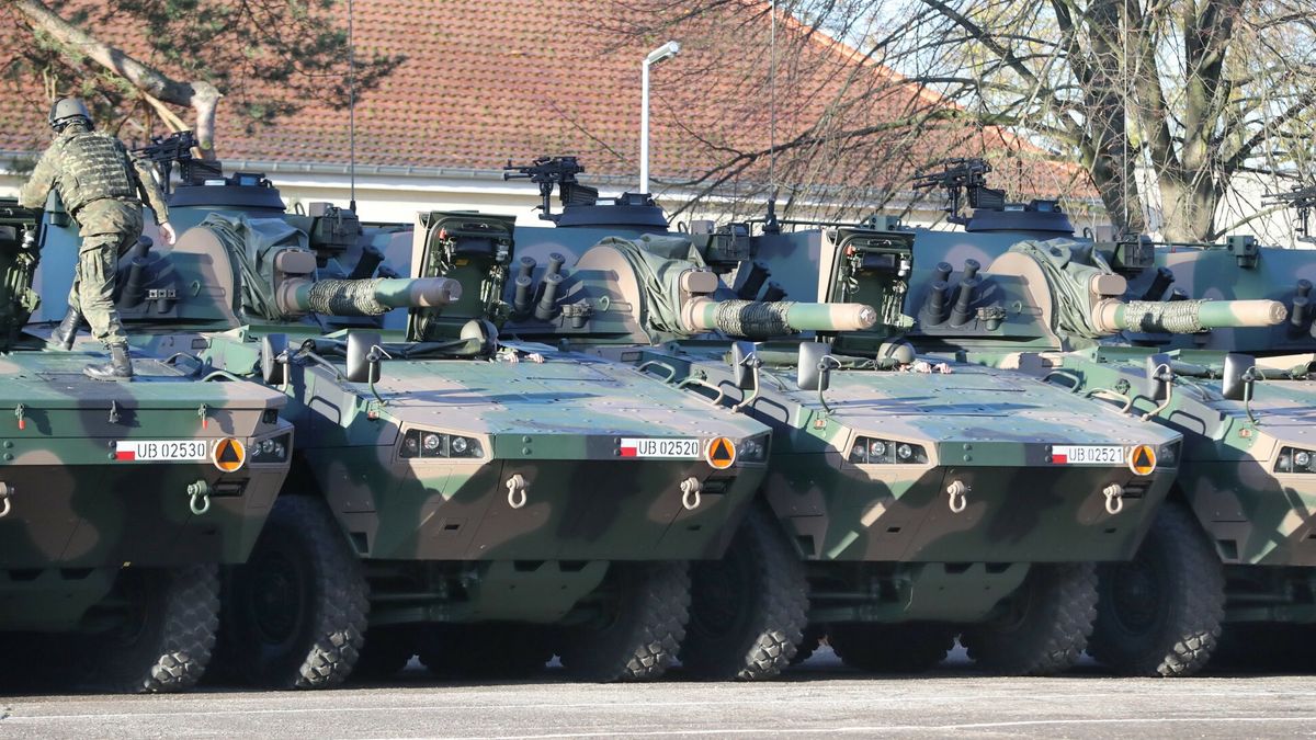 Moduły ogniowe RAK PHOTO. ANDRZEJ SZKOCKI / POLSKA PRESS / EAST NEWS