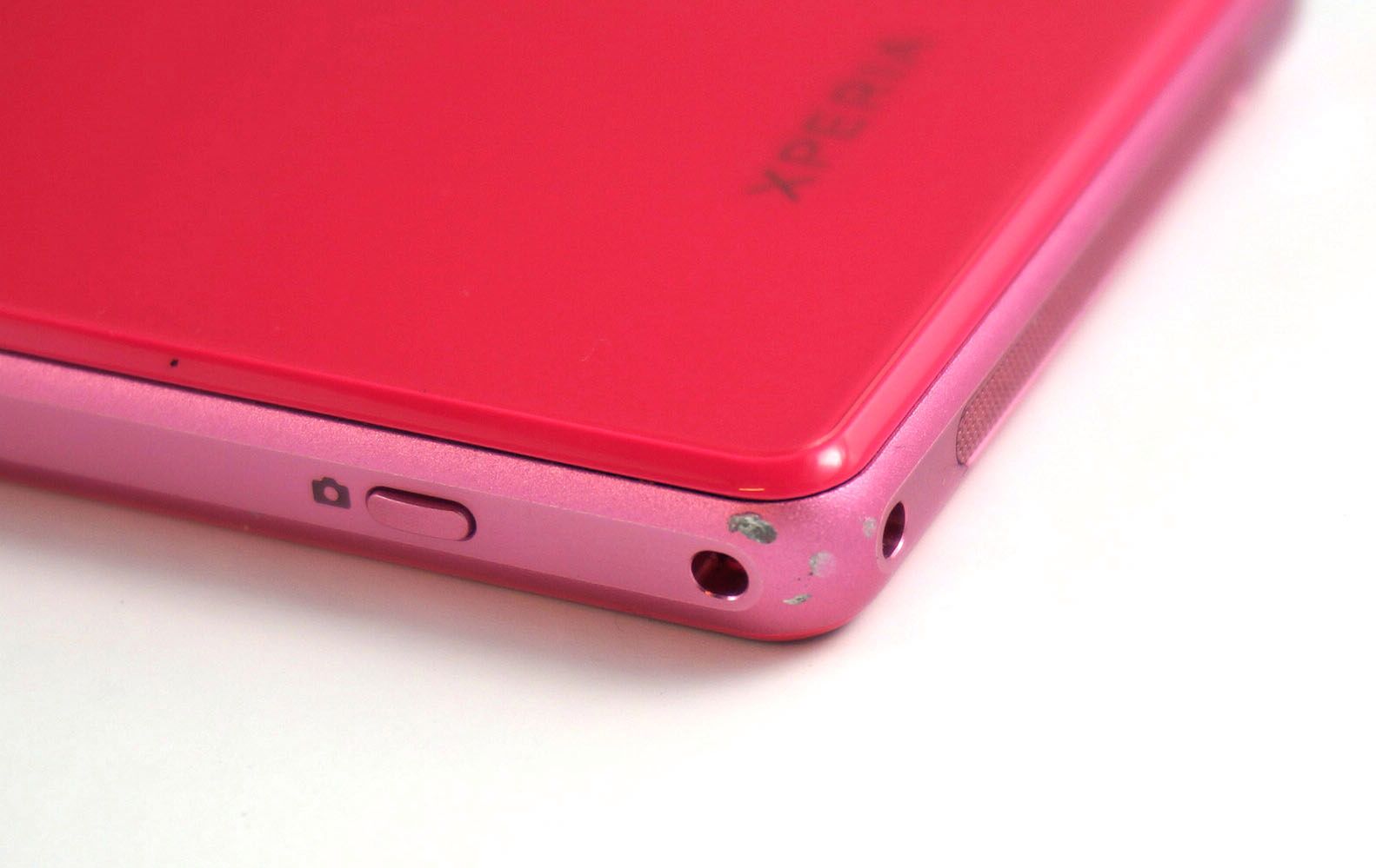 Jakość wykonania i ergonomia Sony Xperia Z1 Compact. Co jest dobre, a co nie 4