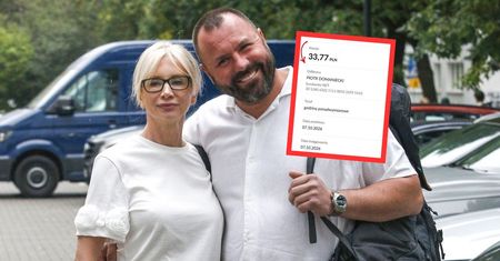 Jest nauczycielem. Pokazał przelew. "Za jedną nadgodzinę"