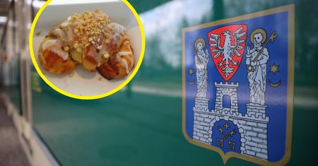 Poznański "kanciak" z rogalami świętomarcińskimi na warszawskich torach
