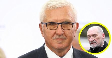 Senator chce wsadzić Macierewicza do szpitala psychiatrycznego