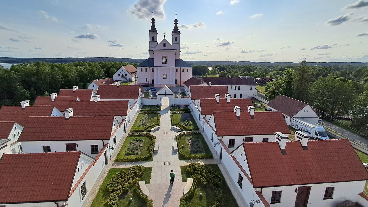 Klasztor w Wigrach - dawna siedziba kamedułów