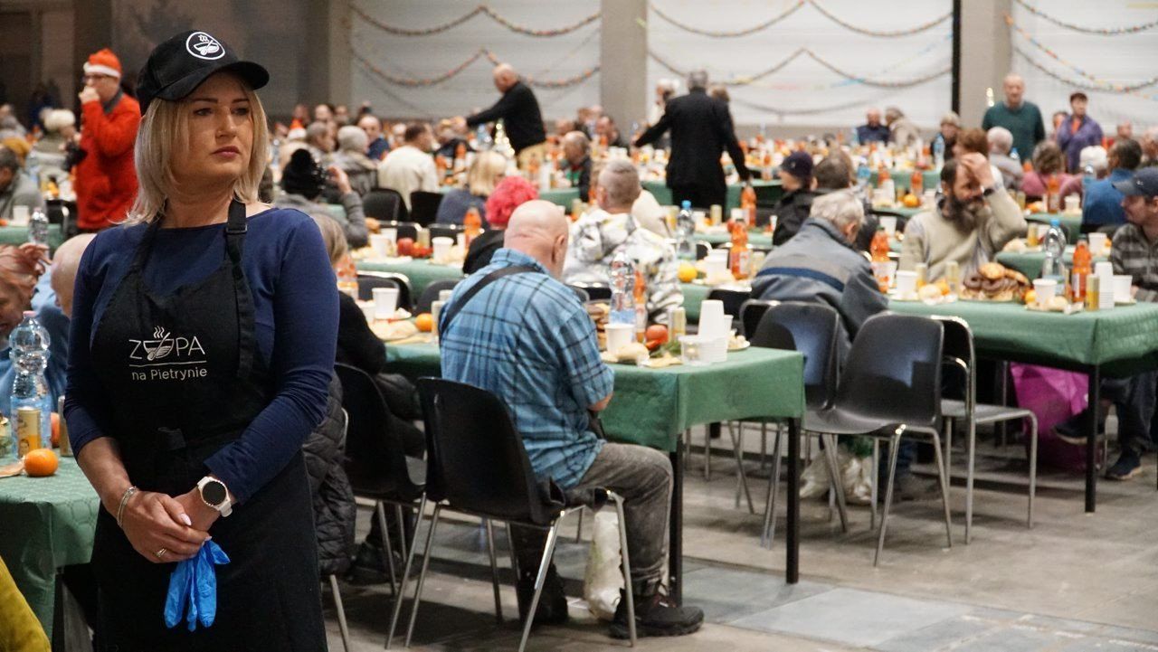Łódź: Miejska Wigilia w hali EXPO. 800 mieszkańców przy wspólnym stole