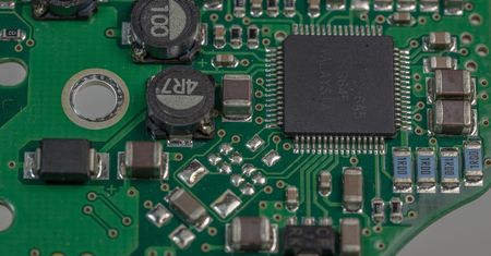 PROTO - aplikacja do symulowania obwodów elektronicznych
