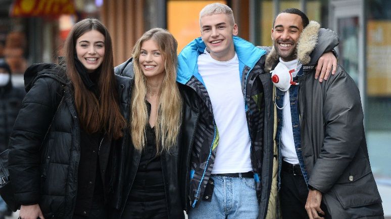 Dominic gratuluje Mikołajowi zwycięstwa