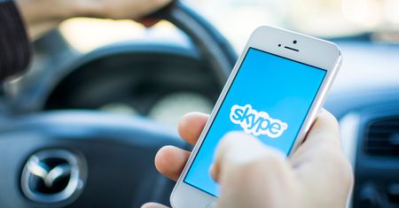 Skype zyskuje funkcję nagrywania rozmów w chmurze. Niestety nie można jej zablokować