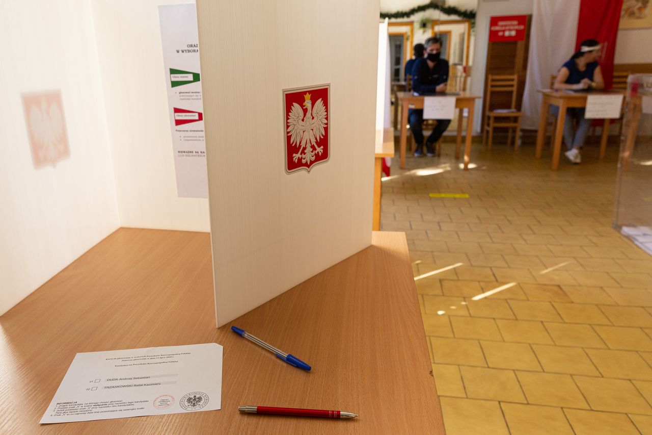 Wybory parlamentarne a minimalna frekwencja. Czy ma wpływ na ważność głosowania?