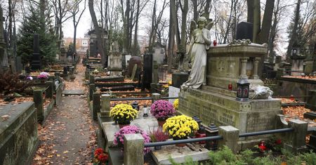 Koronawirus. Kraków. Nawet dwa tygodnie czekania na pogrzeb