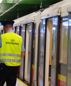 Paraliż w Warszawie. Straż pożarna w metrze, tłumy zdezorientowanych ludzi