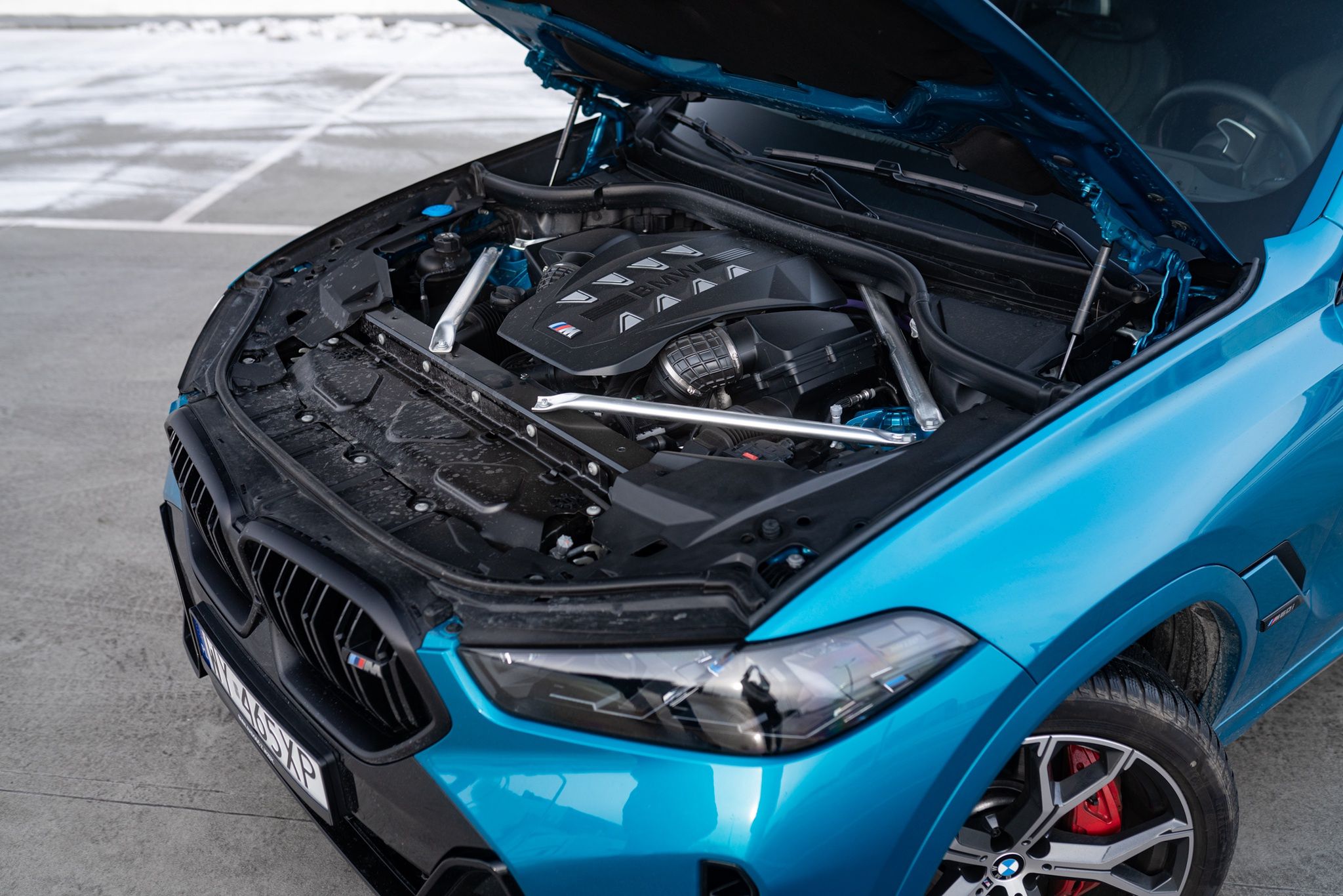 BMW X6 M60i