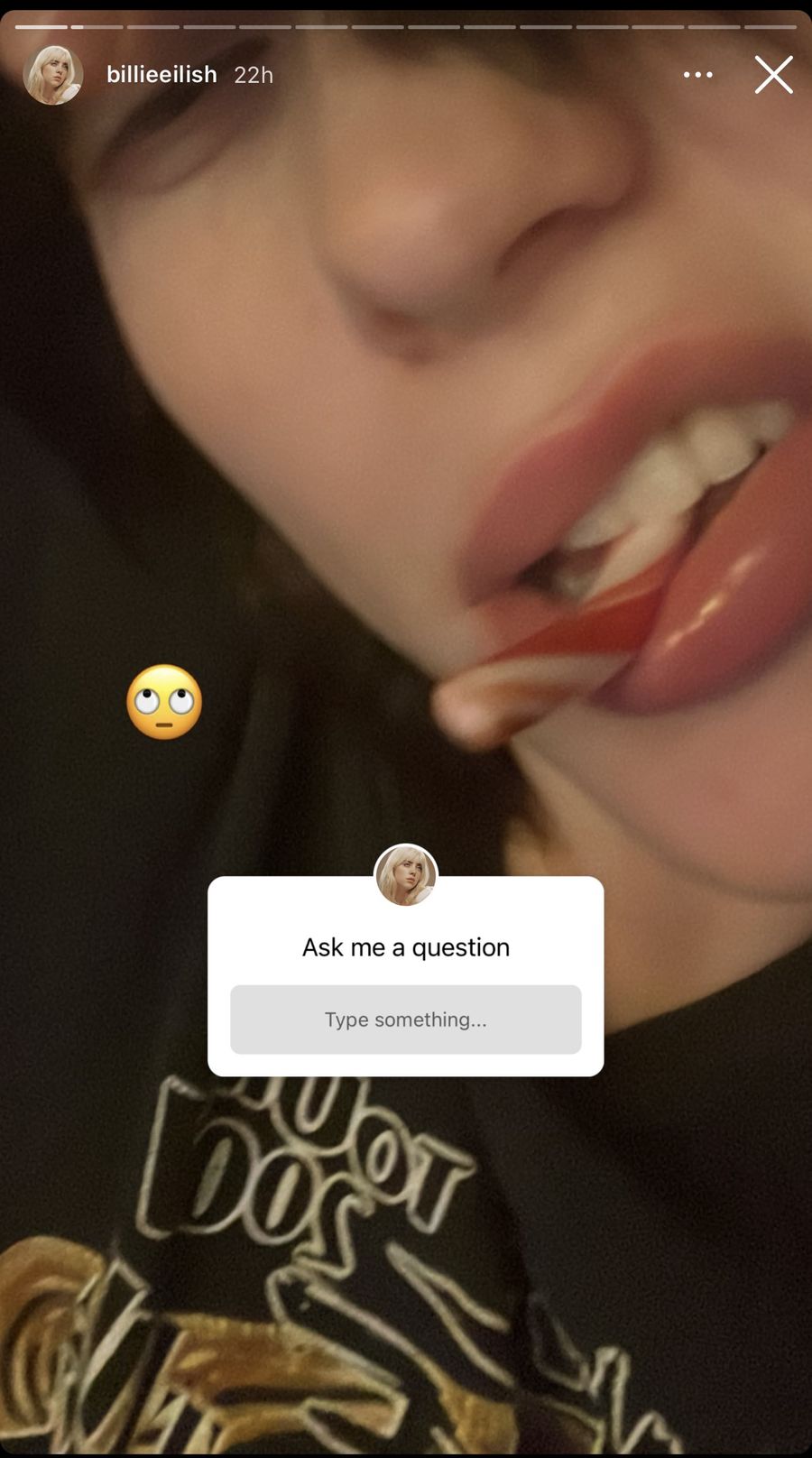 Billie Eilish pokazała pytania od fanów
