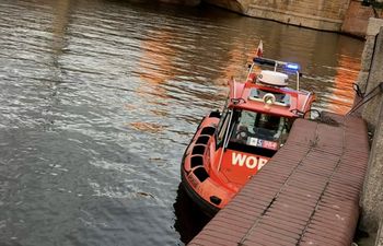 Ciało wyłowione z Odry we Wrocławiu. Policja ustala tożsamość