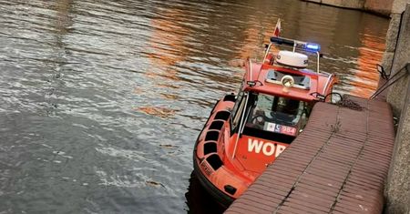 Ciało wyłowione z Odry we Wrocławiu. Policja potwierdza