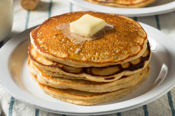 Na śniadanie robię słone placuszki. Mięciutkie, delikatne i smaczne nawet na zimno