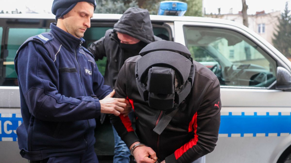 B. policjant TOMASZ J.  zamordował księdza