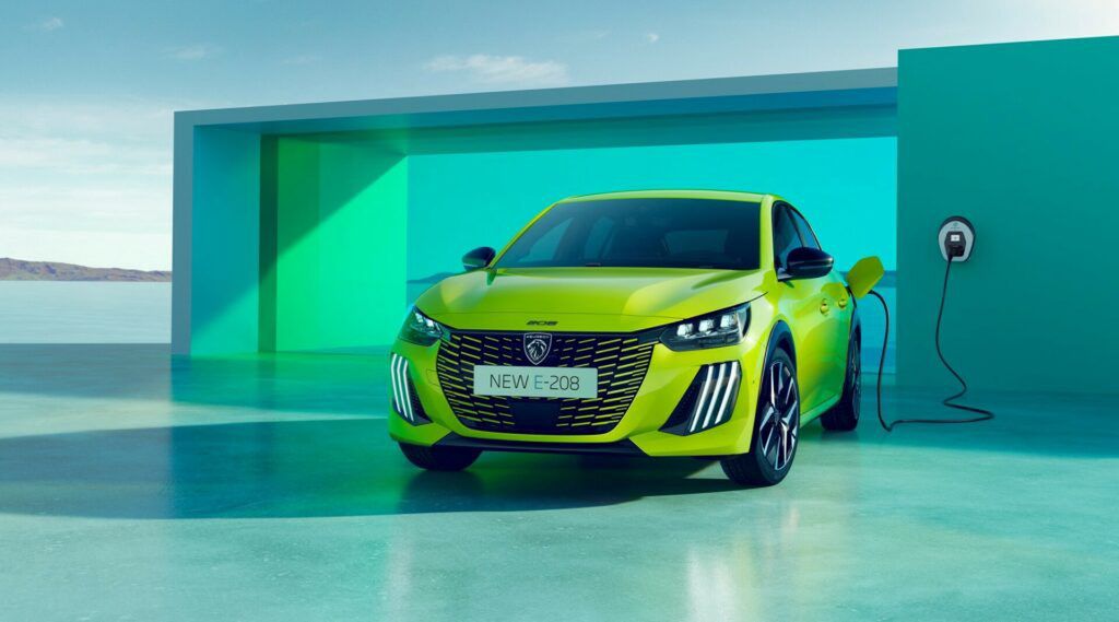 Odświeżony Peugeot e-208