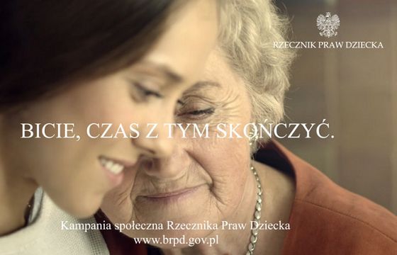 „Bicie, czas z tym skończyć” w kampanii Rzecznika Praw Dziecka (wideo)