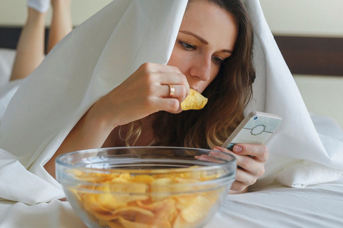 Co łączy chipsy i TikToka? Teoria Dorito wskazuje, że mamy z nimi ten sam problem