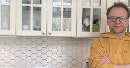 Maciej Stuhr pokazał swoją kuchnię. "Wow" to za mało