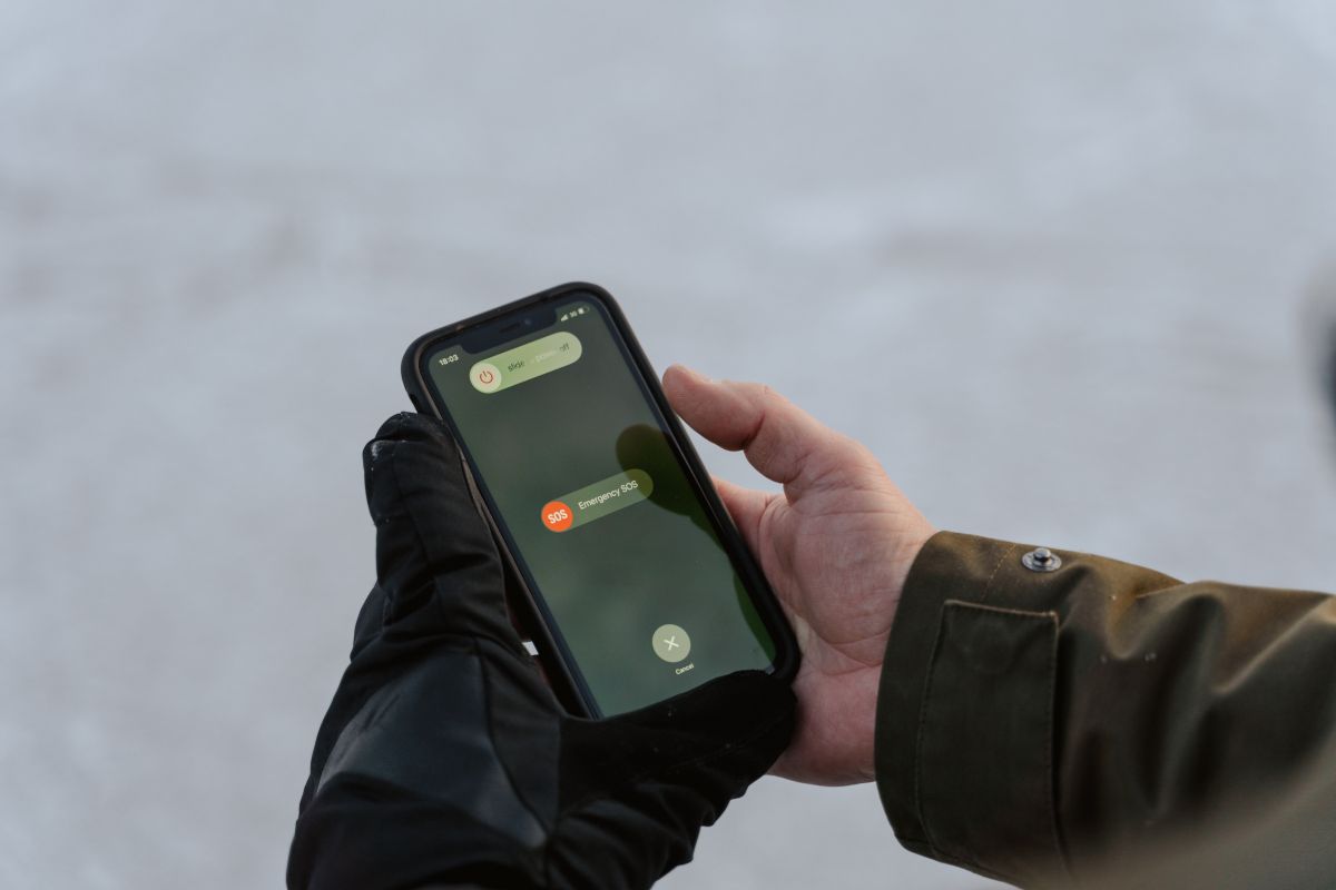 Dlaczego smartfon szybciej pada w chłodne dni?
