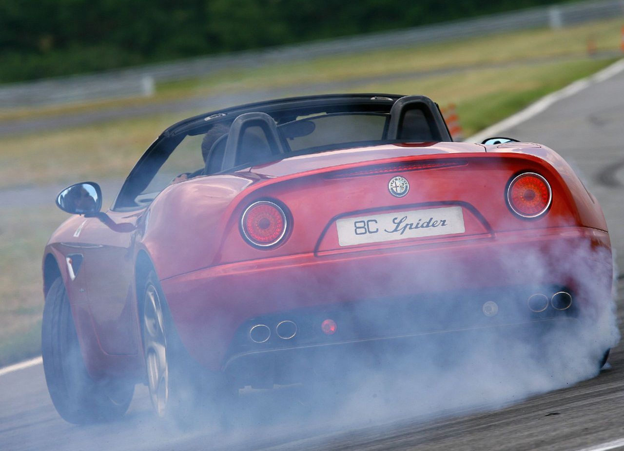 Alfa Romeo 8C Spider