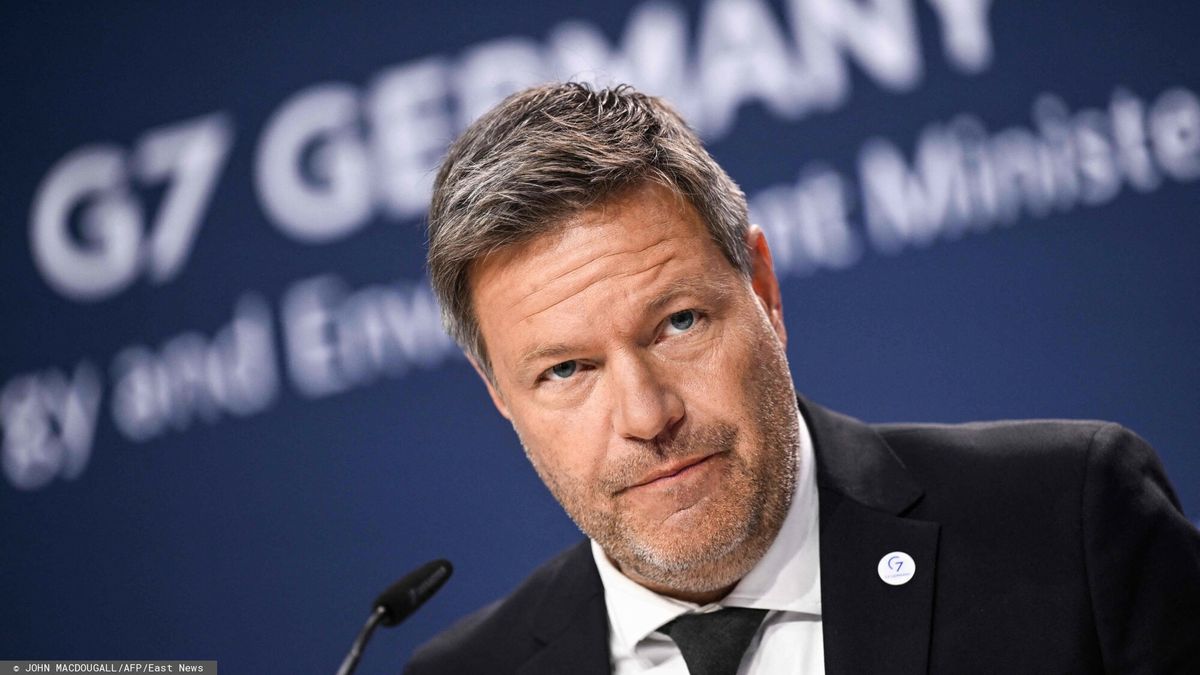 Temporary
German Minister of Economics and Climate Protection Robert Habeck attends the final press conference of the G7 Climate, Energy and Environment Ministers Meeting in Berlin on May 27, 2022. (Photo by John MACDOUGALL / AFP)
JOHN MACDOUGALL