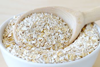 Leżą na półce obok płatków owsianych, ale Polacy omijają. Najlepszy wybór dla jelit