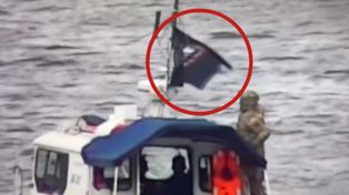 Flaga Grupy Wagnera nad Narwą. Estonia pokazała nagranie