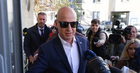 Sprawa Szymczyka przełożona. Jest nowy termin procesu ws. granatnika