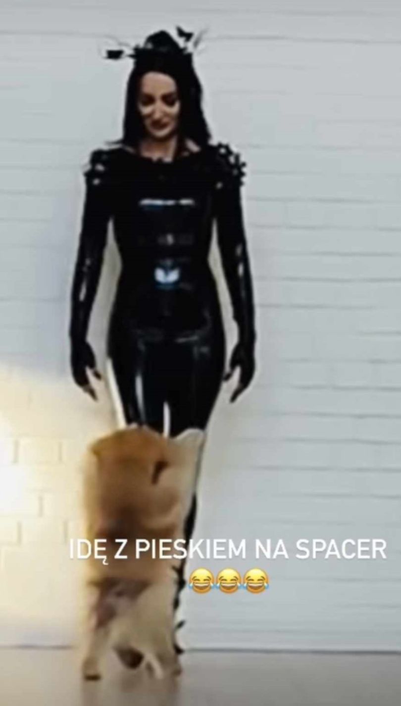 Justyna Steczkowska eksponuje nienaganną sylwetkę