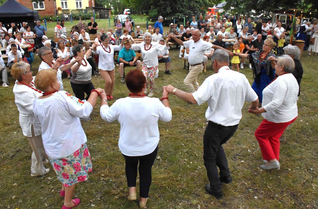 Tak było na Kujawskiej Biesiadzie pod Dębami w Radojewicach 2025. Zdjęcia