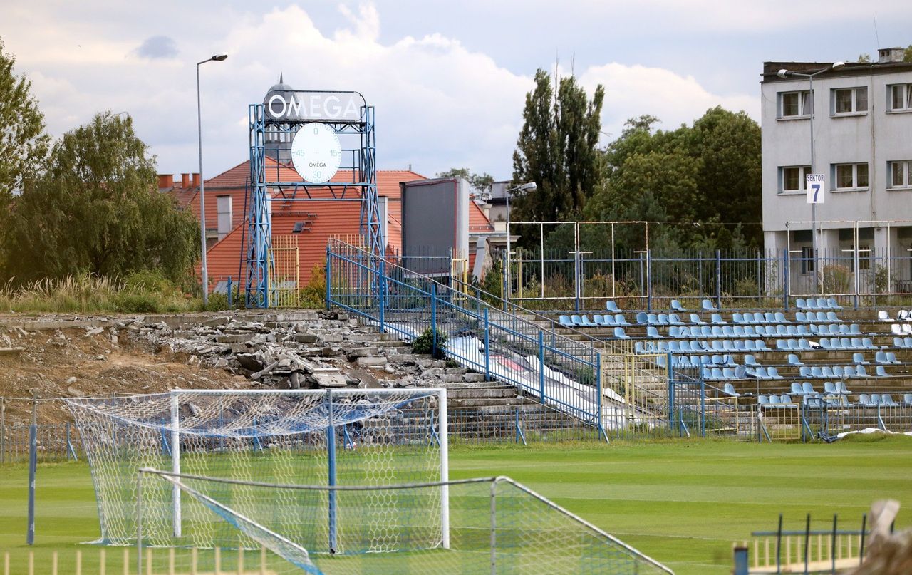 Chorzów: Stadion Ruchu Chorzów ma 90 lat i przechodzi do historii. Zobacz najnowsze zdjęcia z rozbiórki legendarnego obiektu przy Cichej
