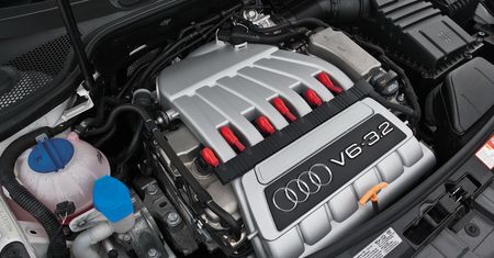 Małe auto, duży silnik. Siedem ciekawych kompaktów