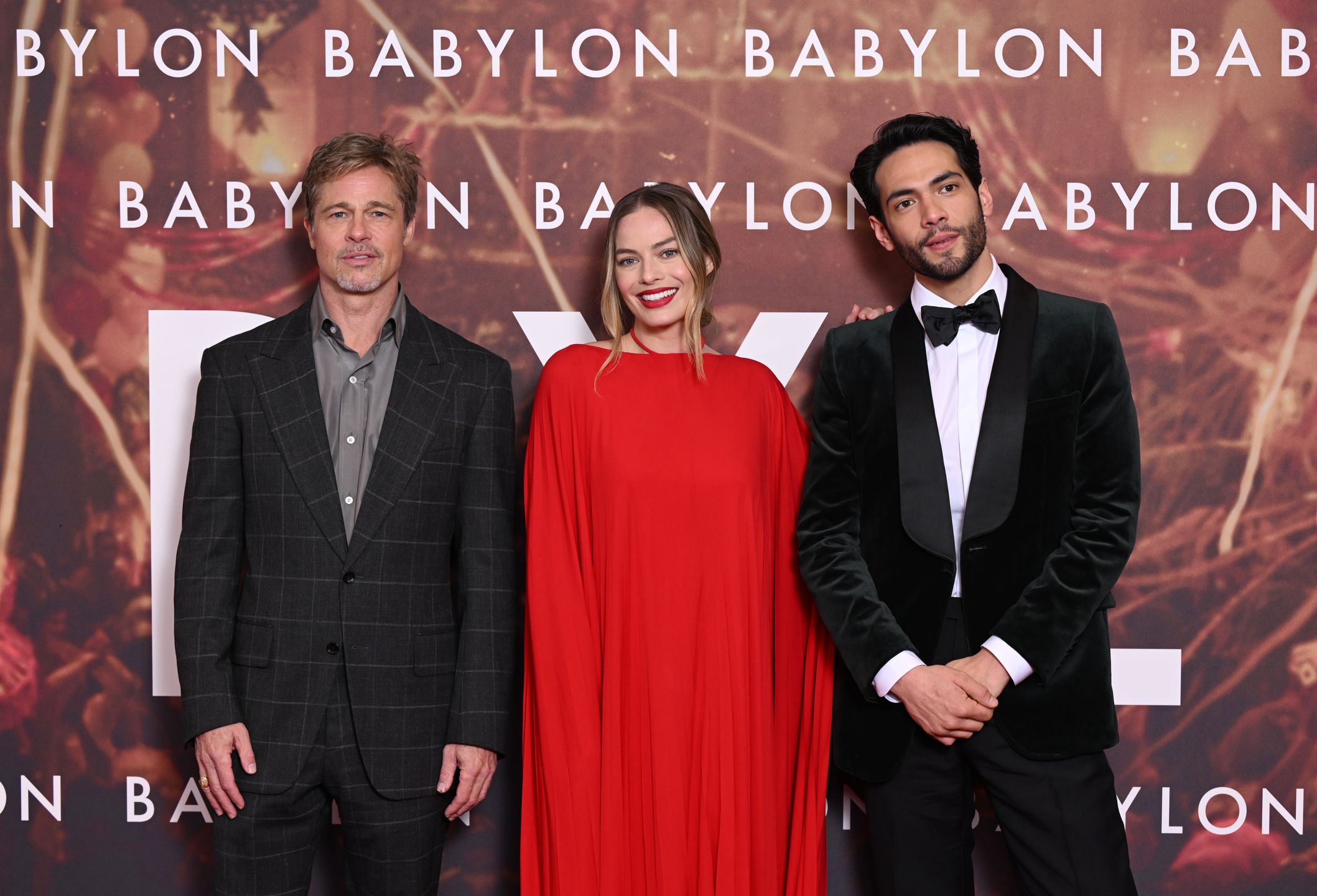 Margot Robbie i Brad Pitt podbijają londyńskie ścianki na brytyjskiej premierze "Babilonu"