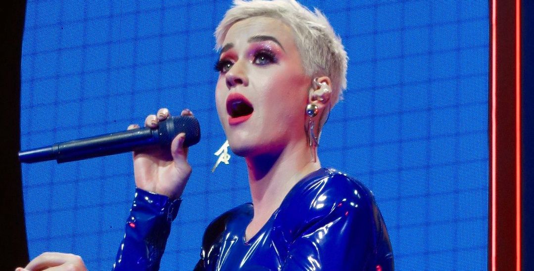 Koronawirus. Fani bali się o jej stan. Katy Perry pokazała swój brzuch