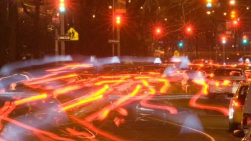 Sygnalizatory świetlne będą sterować pracą silników samochodów na skrzyżowaniach 1