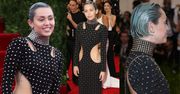 Miley Cyrus z niebieskimi włosami na gali MET! (ZDJĘCIA)