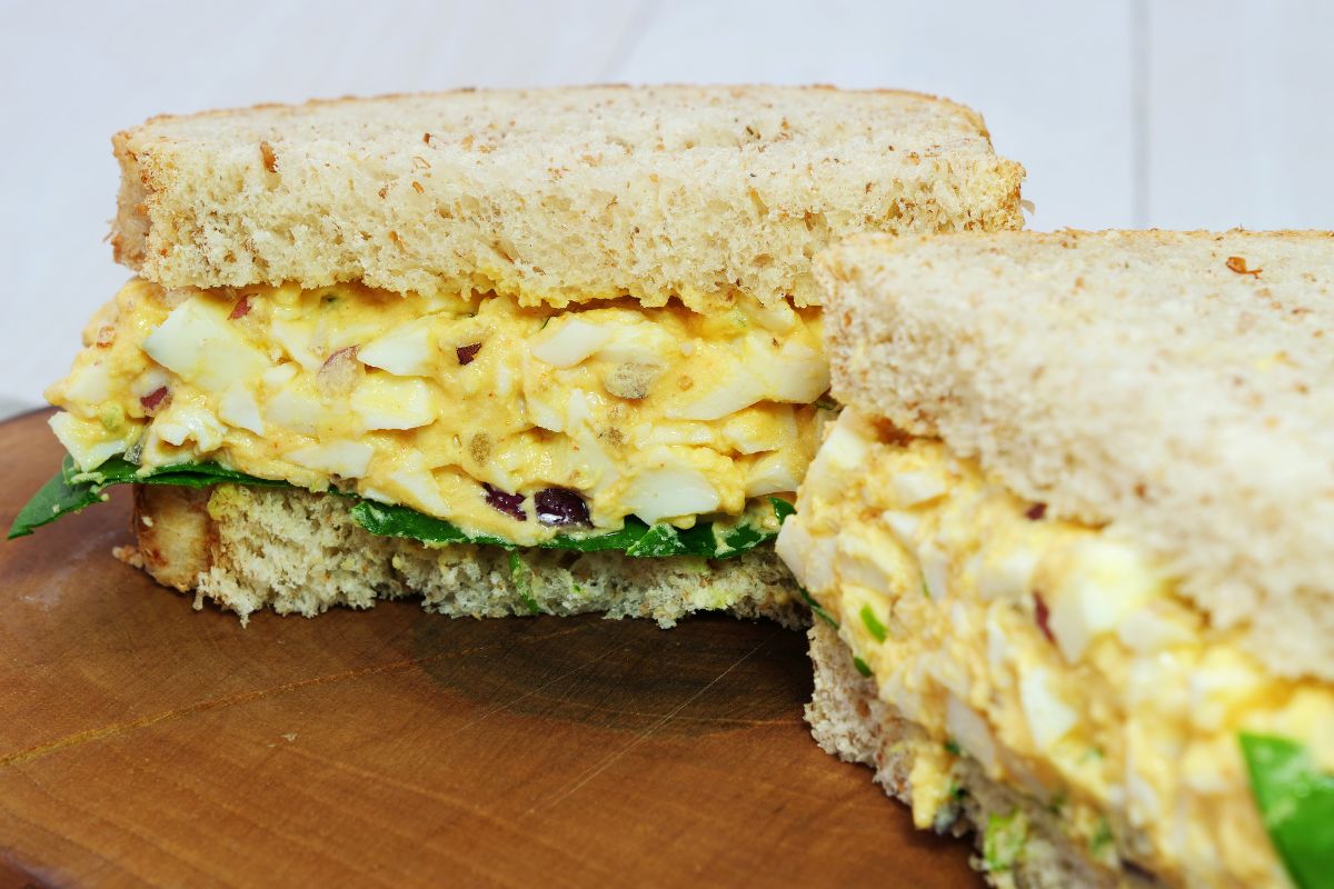 Pożywna pasta jajeczna ze skyrem