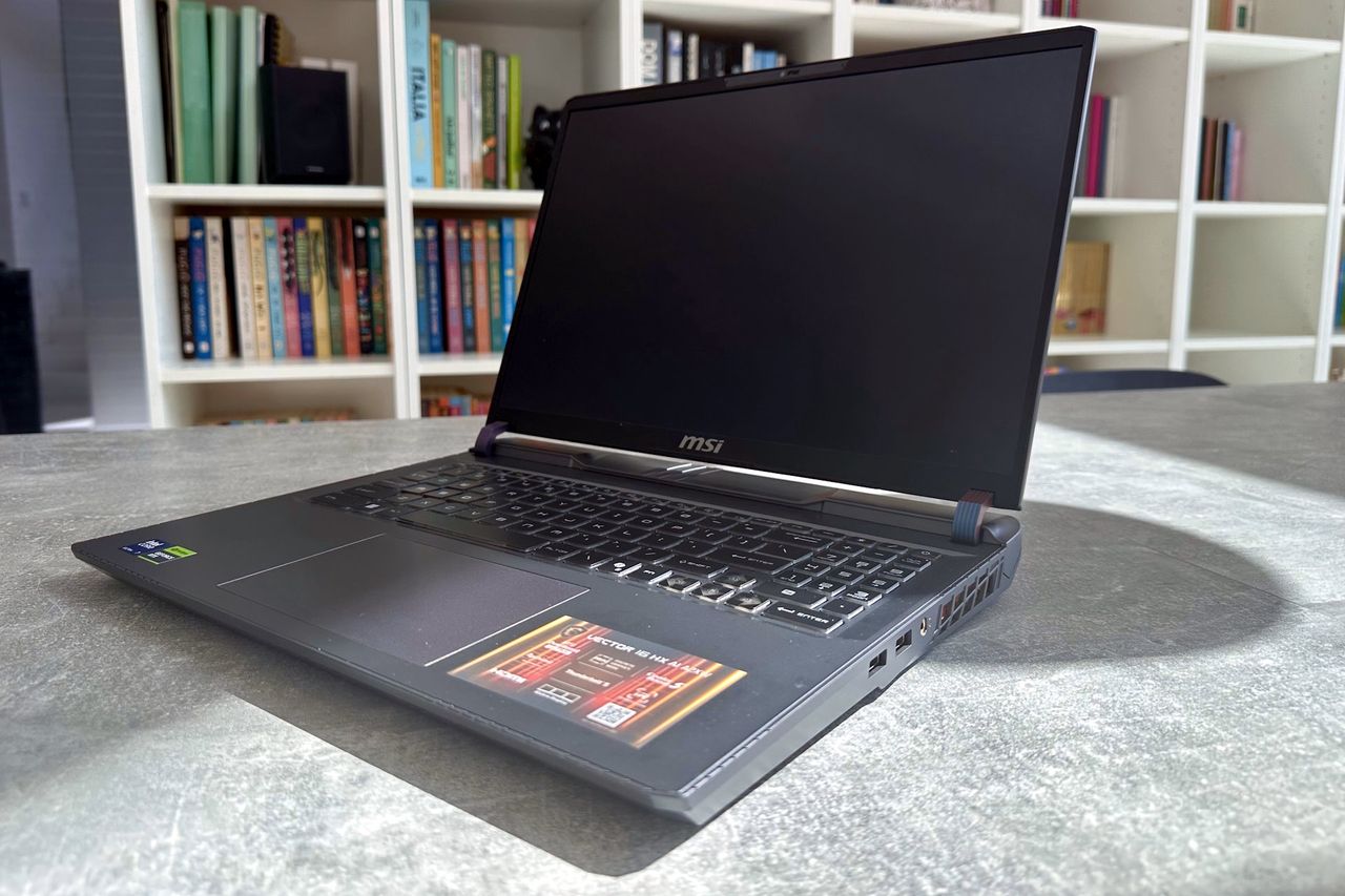 Laptop MSI Vector 16 HX AI - nadaje się do gier?