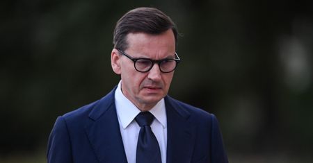 Wycinają ludzi Morawieckiego. "Początek wypychania z PiS"