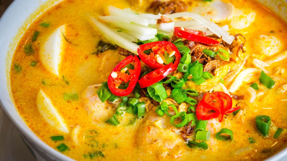 Laksa to tradycyjna malezyjska zupa