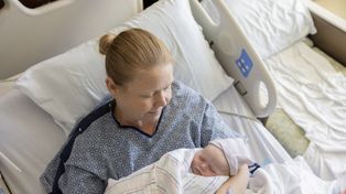 Nie ma jeszcze żadnego wniosku od szpitali w sprawie "izb porodowych"