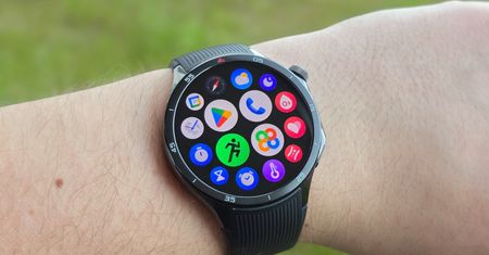Było dobrze, a jest jeszcze lepiej. OnePlus Watch 3 - recenzja