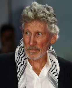 Roger Waters wyznaje zasadę "do pięciu razy sztuka". Zaręczył się w wieku 77 lat