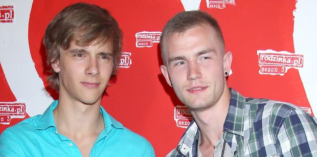 Grał kultowego Bola w "Rodzince.pl", a po głośnym SKANDALU zniknął z ekranów. Jak dziś wygląda 33-letni Daniel Dziorek? (FOTO)