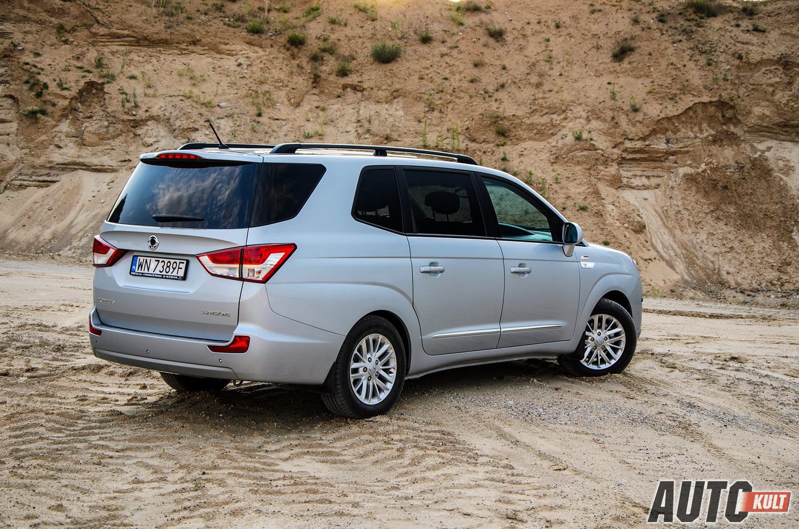 SsangYong Rodius 2,0 Sapphire 4WD AT - test [galeria zdjęć] 6